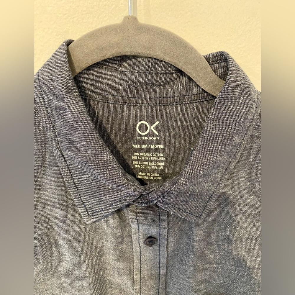 Men’s Outerknown long sleeve casual button down size Medium in black